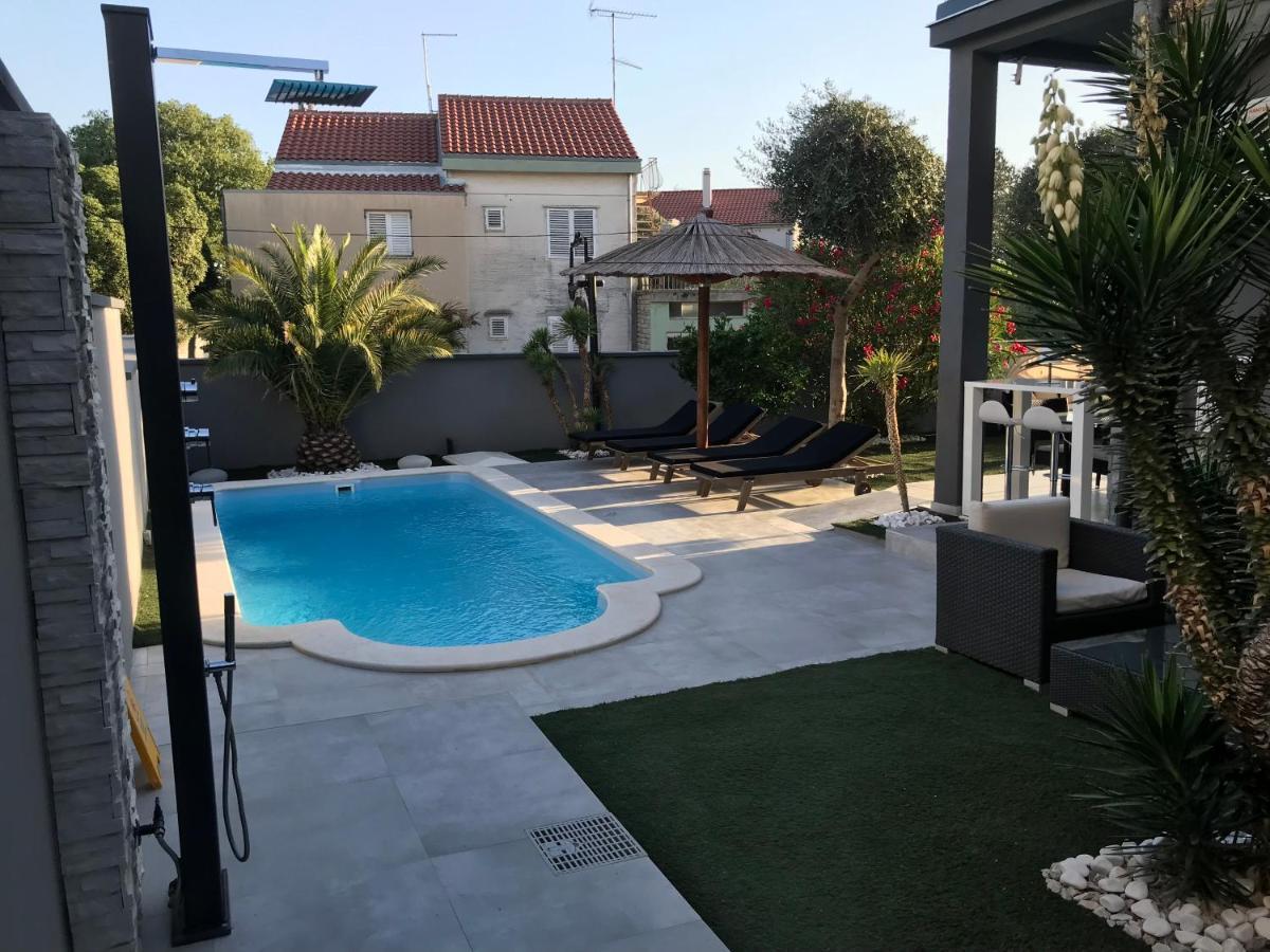 Apartmani Vernissage Biograd Na Moru Exterior photo