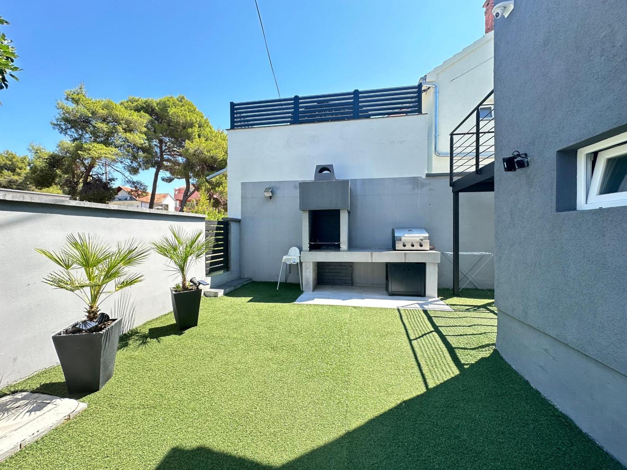 Apartmani Vernissage Biograd Na Moru Exterior photo