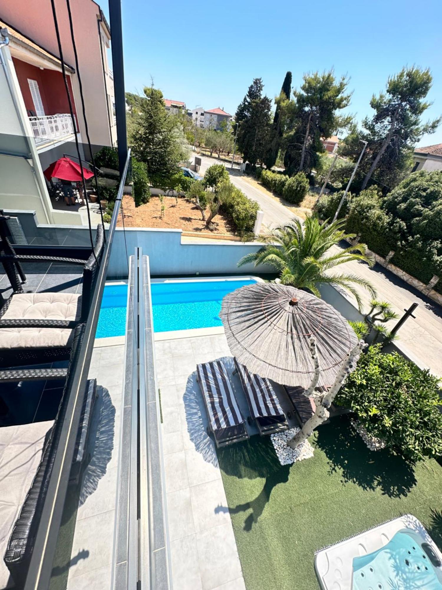 Apartmani Vernissage Biograd Na Moru Exterior photo