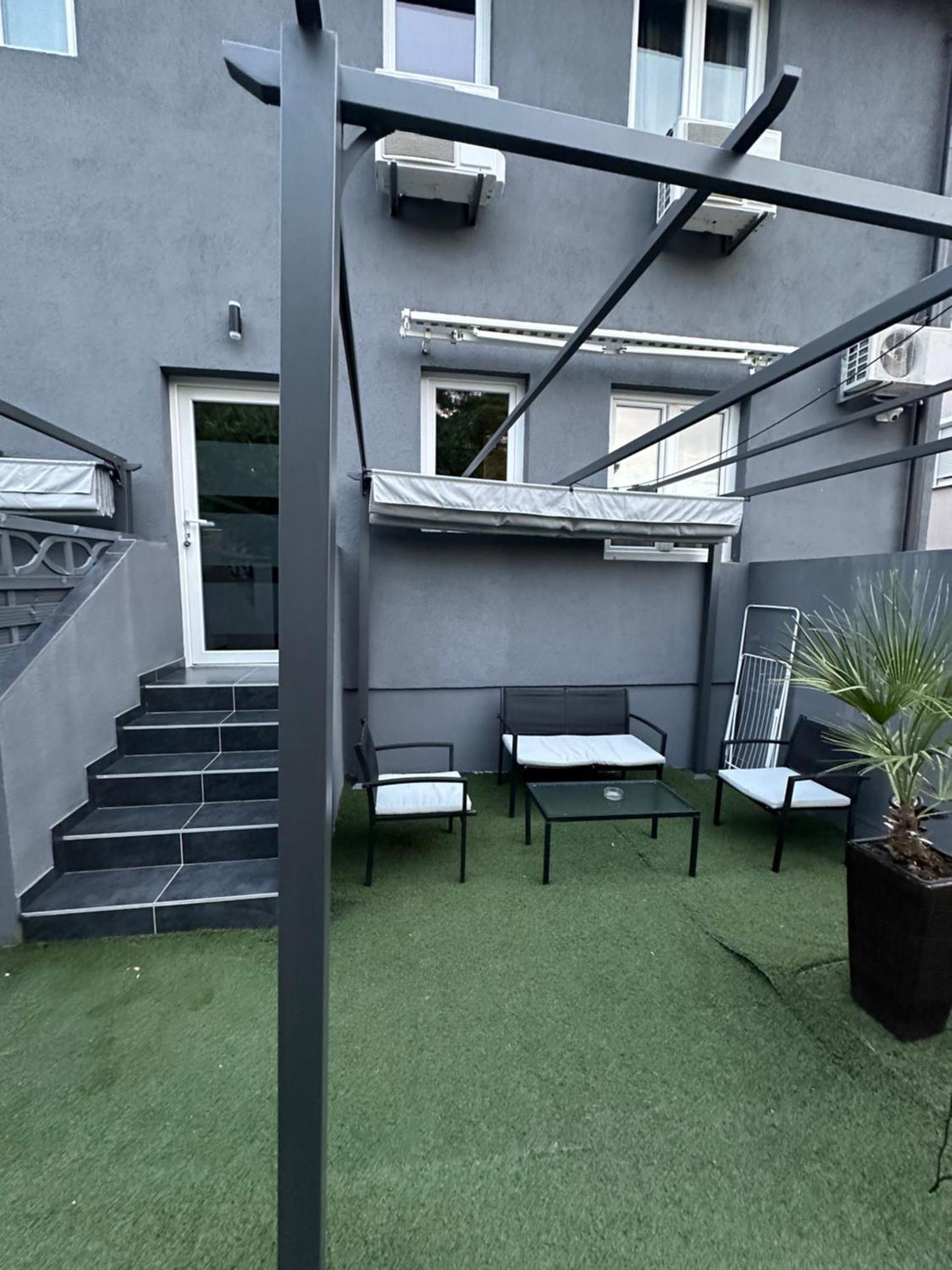Apartmani Vernissage Biograd Na Moru Exterior photo